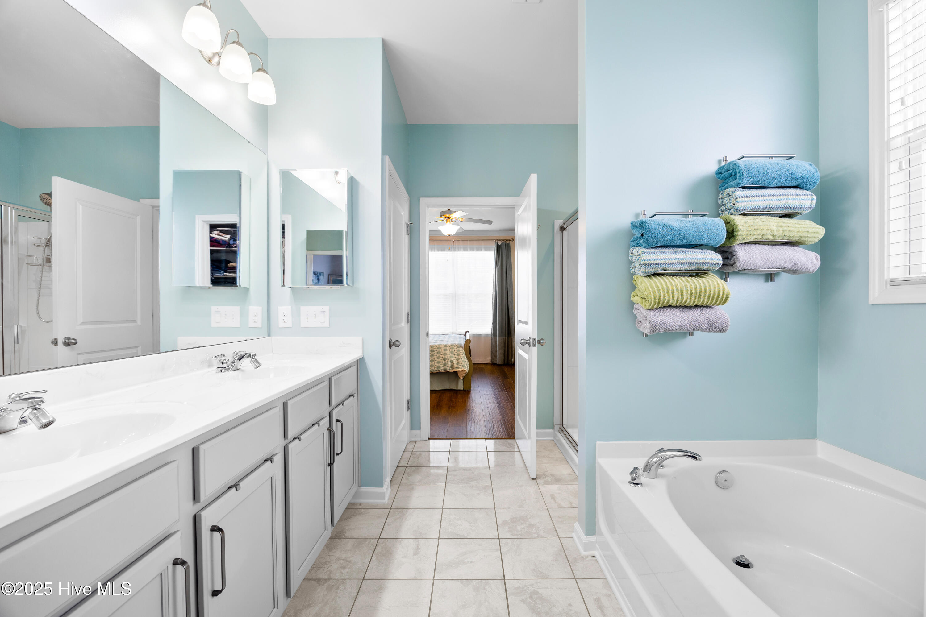 100534608 | Photo 22