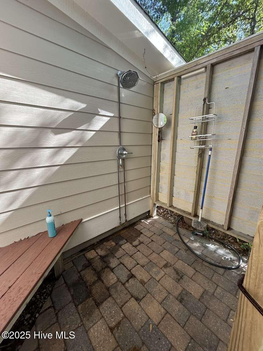 100523634 | Photo 24