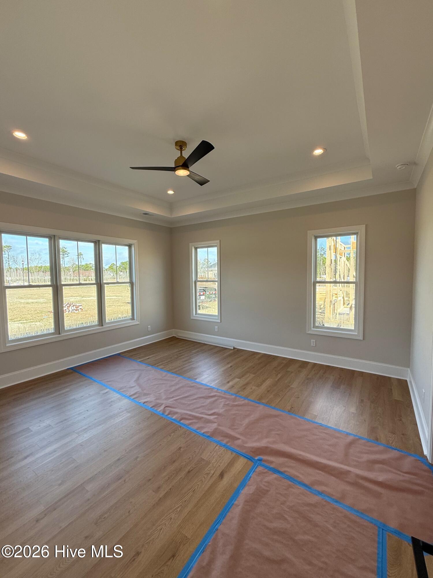 100537475 | Photo 18