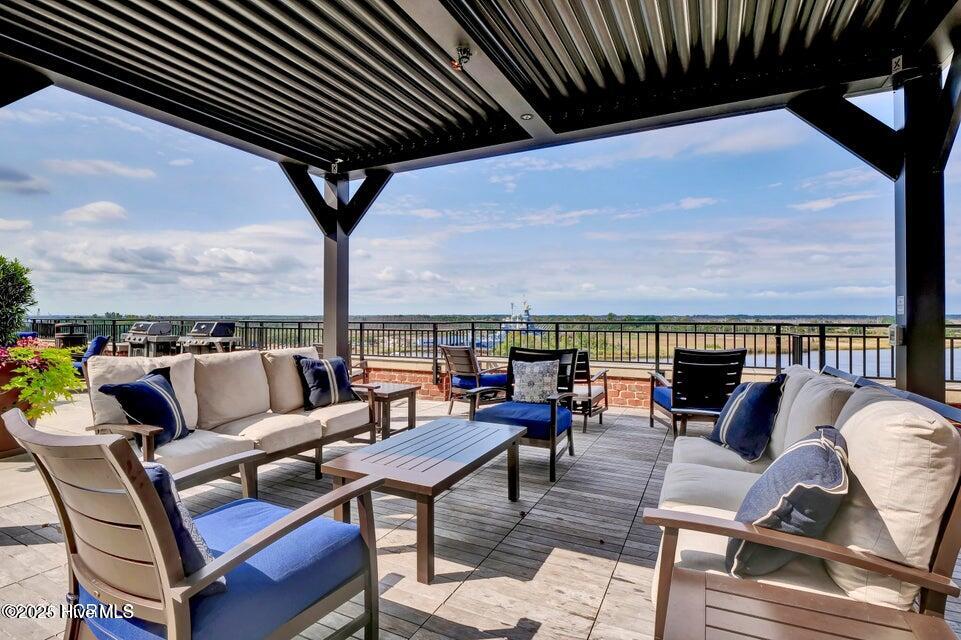 100526322 | Photo 42