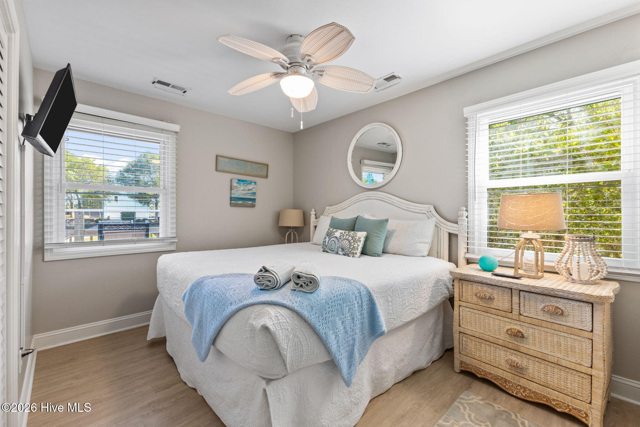 100568584 | Photo 33