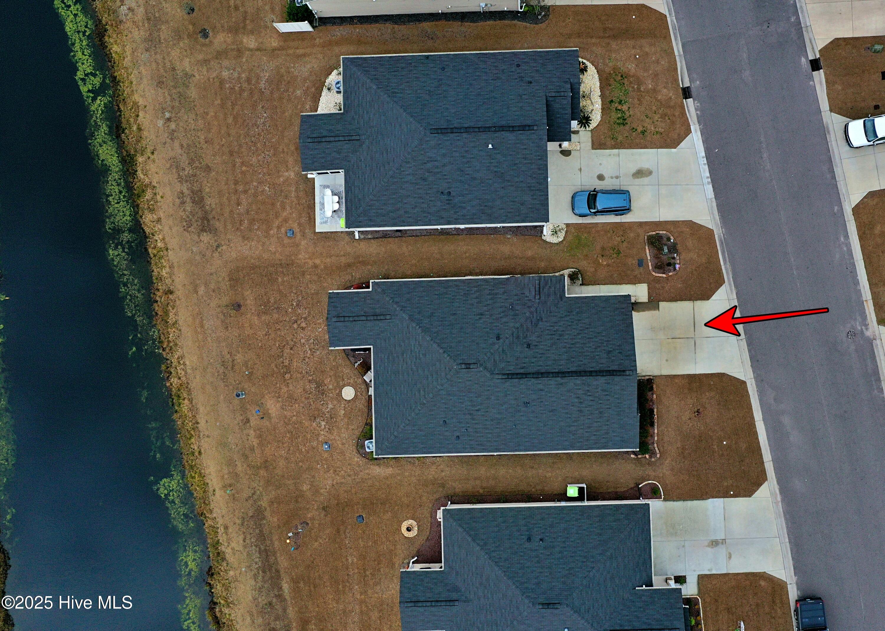 100547065 | Photo 38