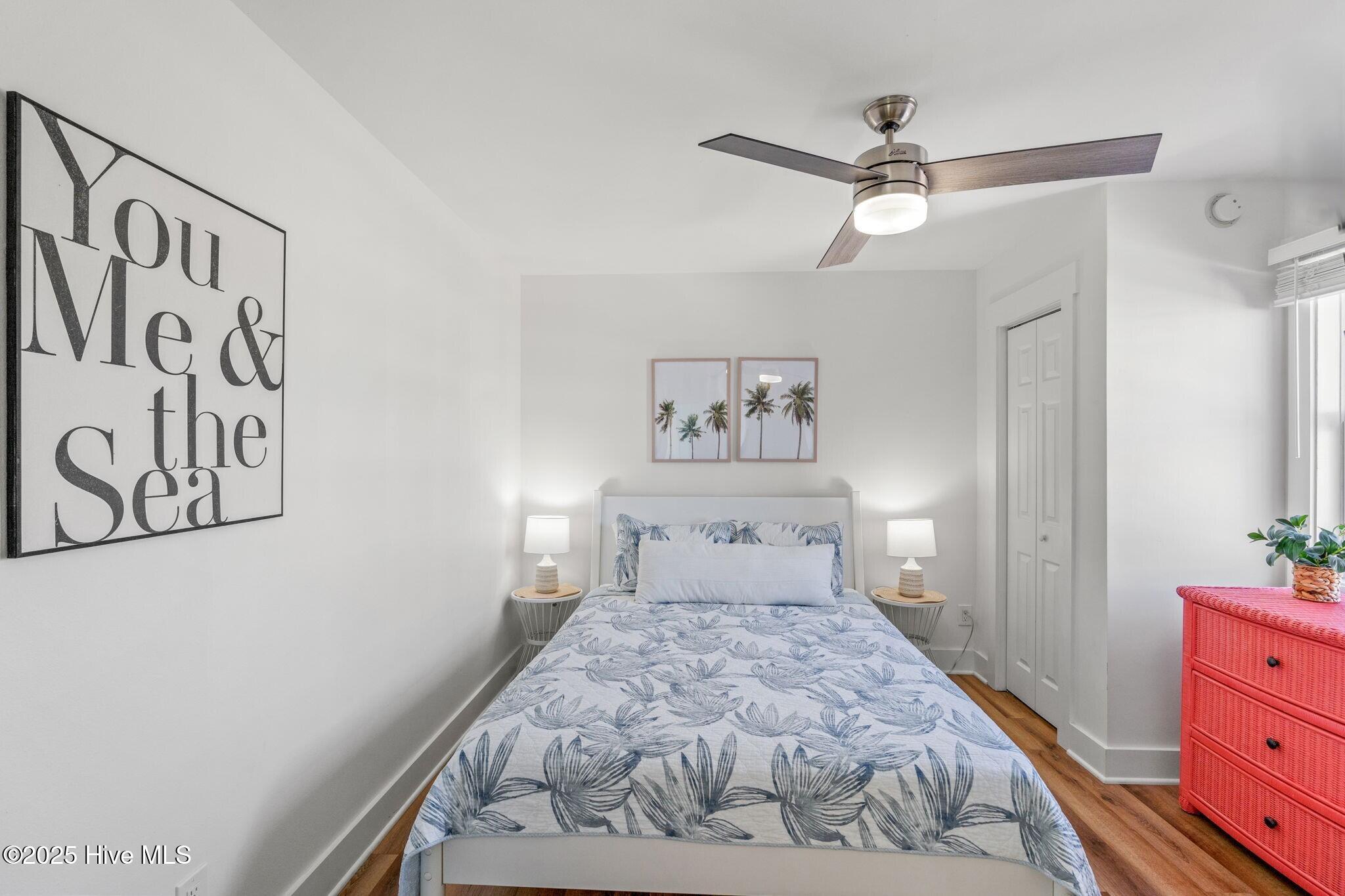 100540283 | Photo 25