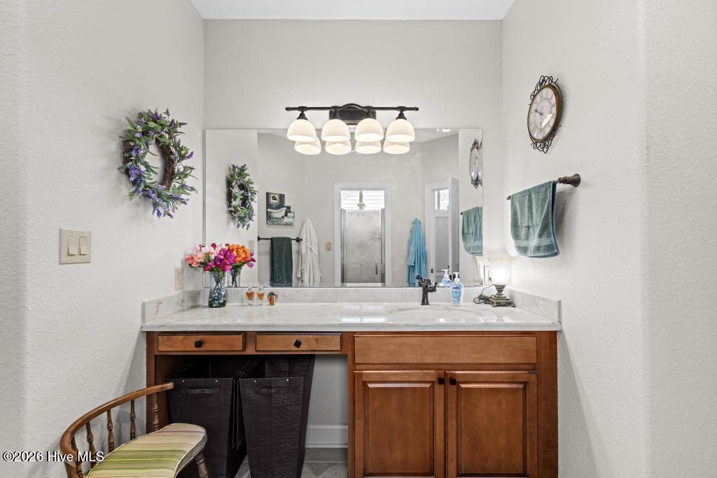 100564942 | Photo 26