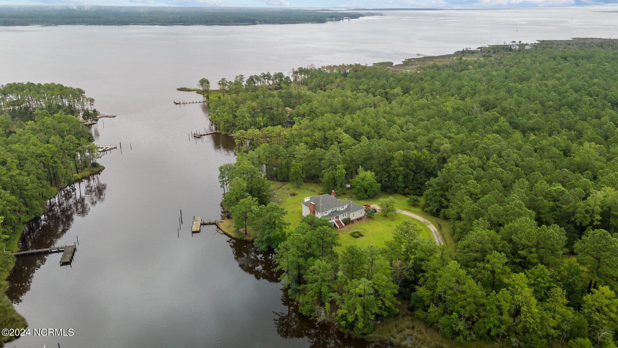 1039 Pasture Point Road,Merritt