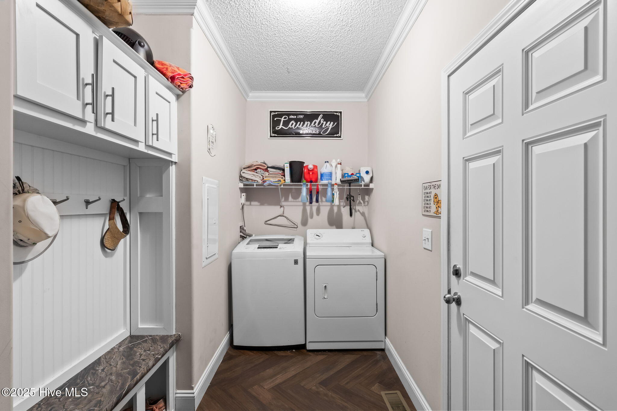 100518984 | Photo 22