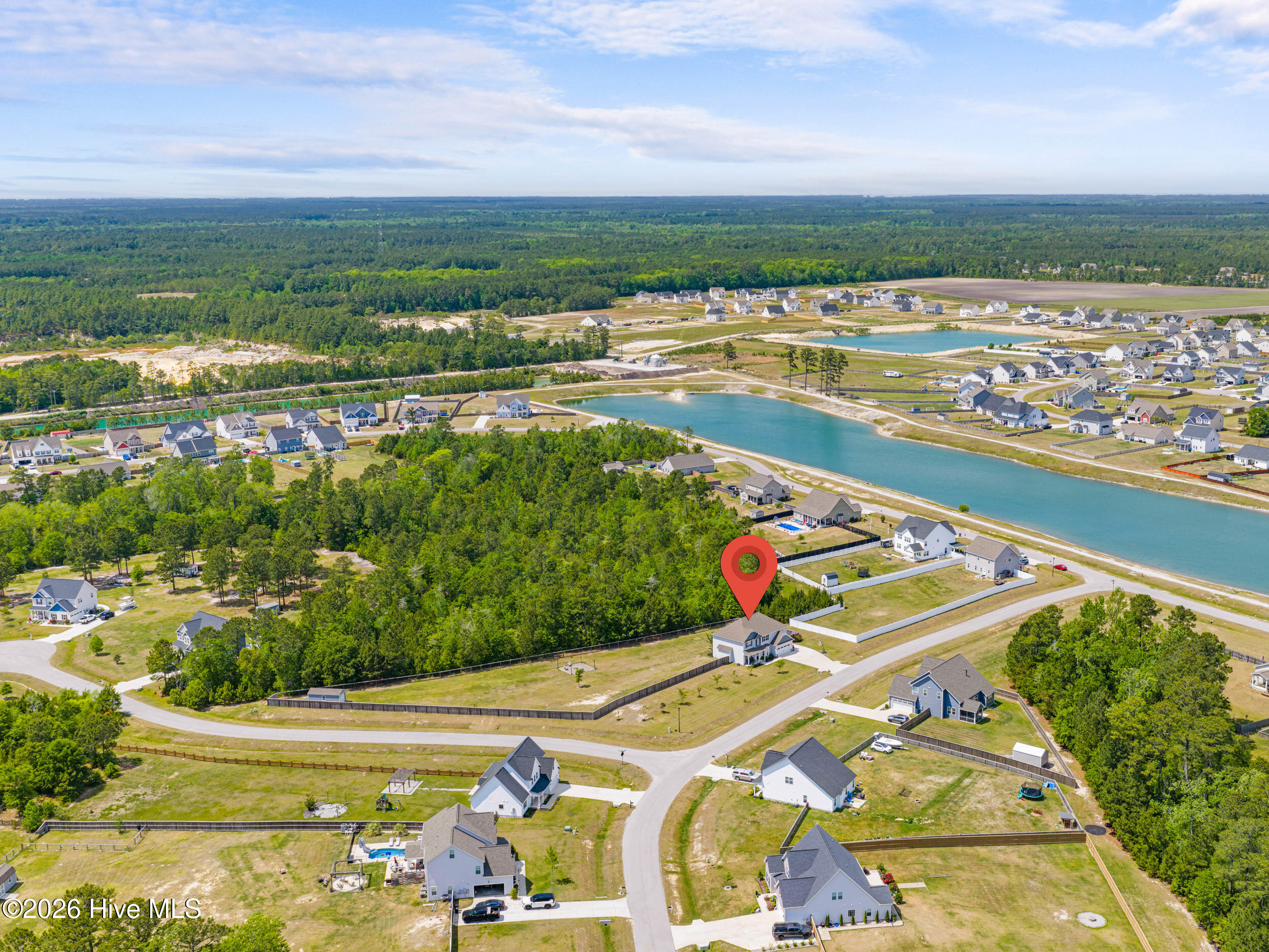 100570237 | Photo 79