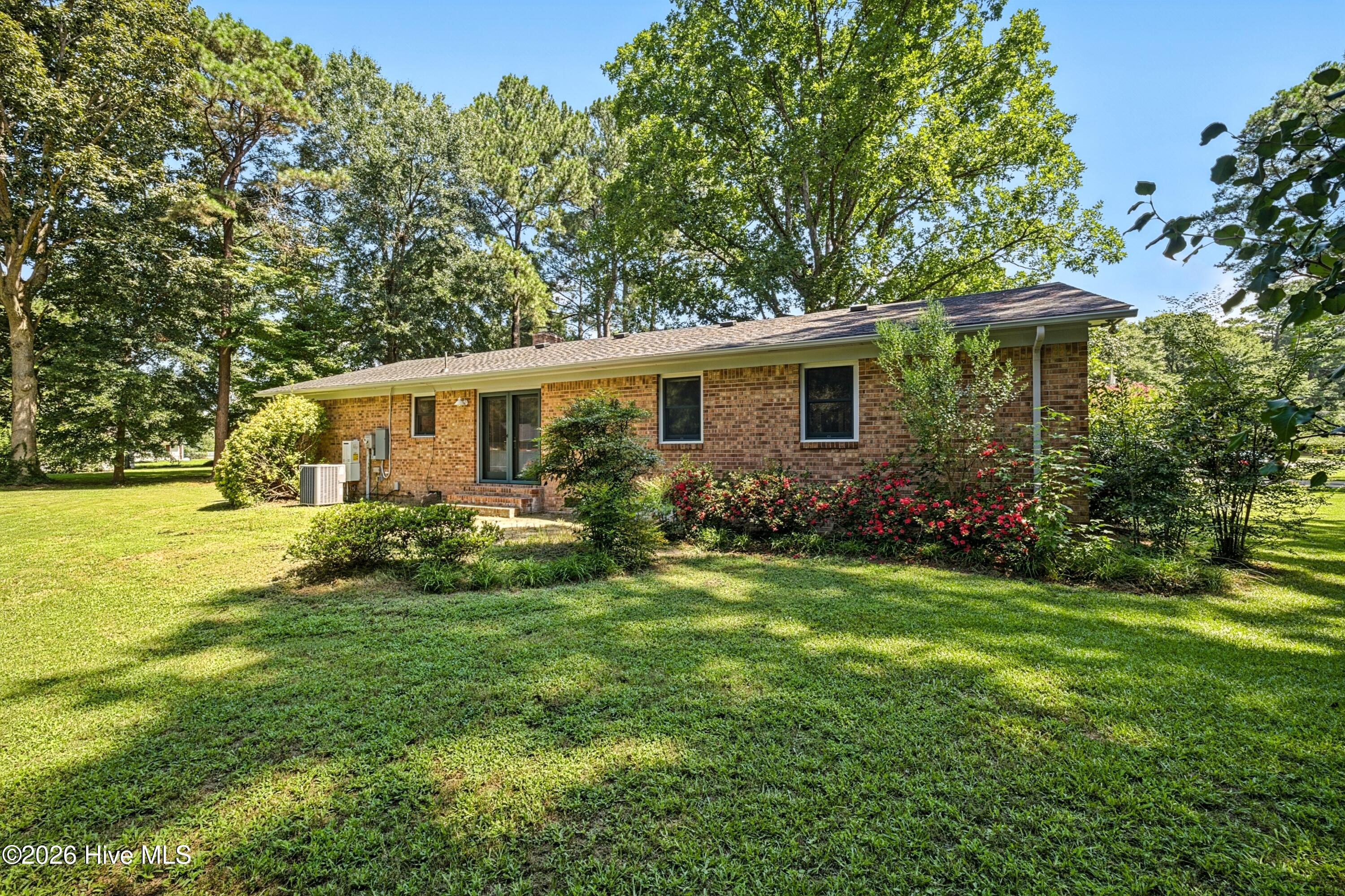 Exterior photo of 413 Hickory Drive, Elizabeth City, NC 27909. MLS: 100597219