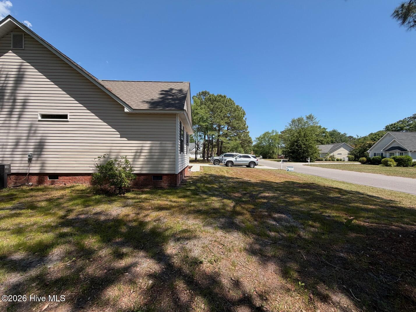 100568177 | Photo 14