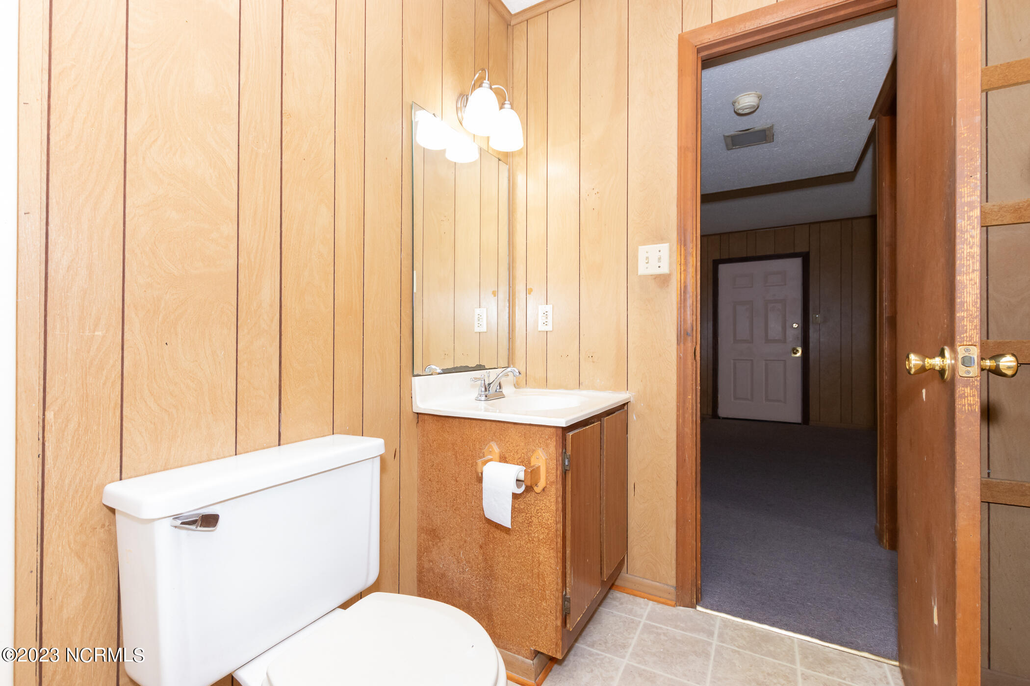 100551262 | Photo 15