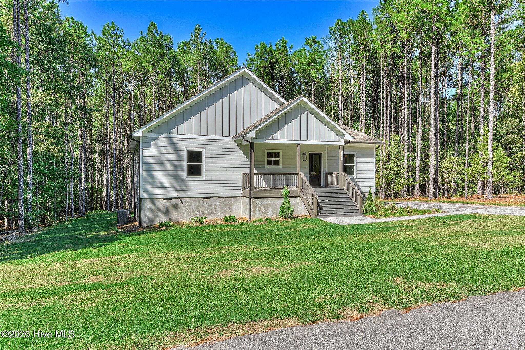 1165 Watersedge Cove, Tignall, GA 30668