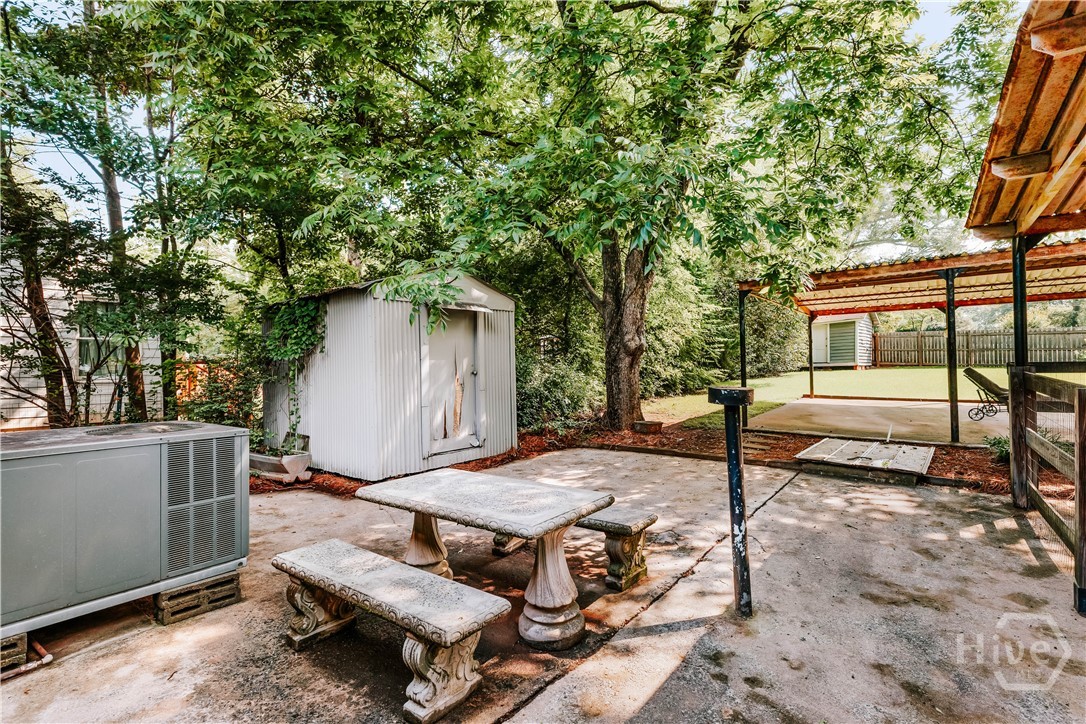 406 Sunset Drive