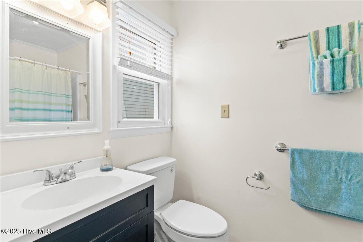 100520015 | Photo 40