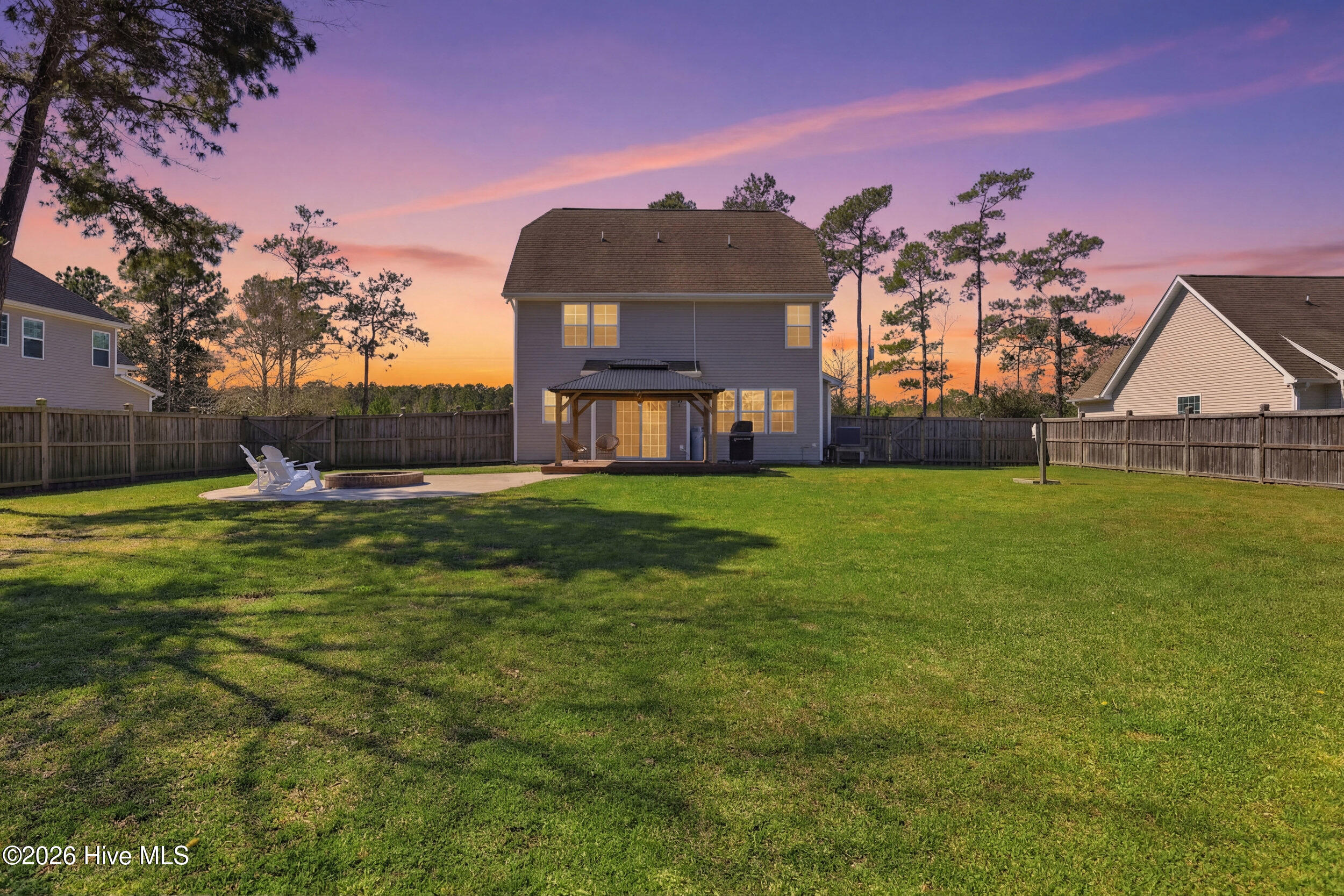 100561174 | Photo 49