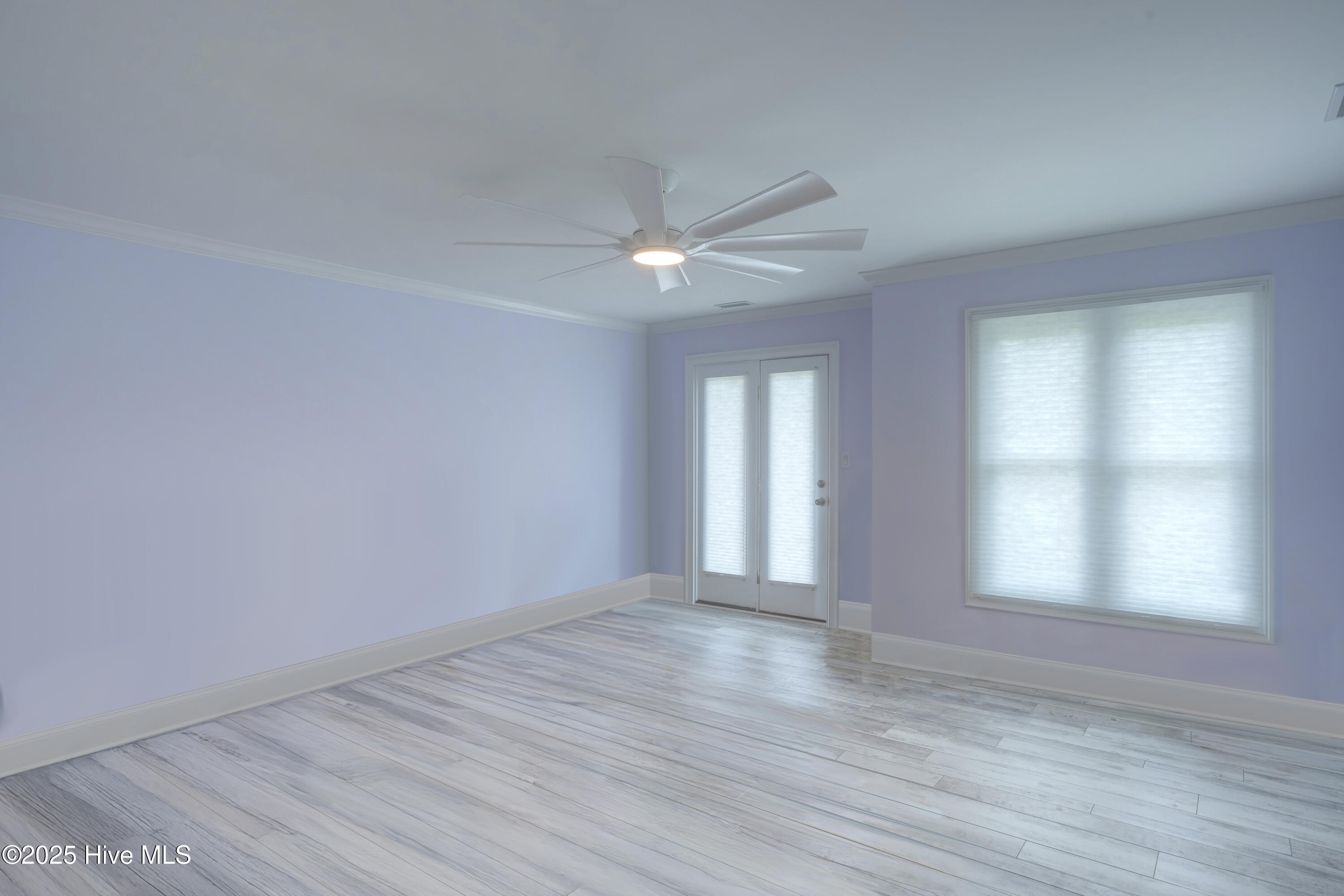 100512986 | Photo 50