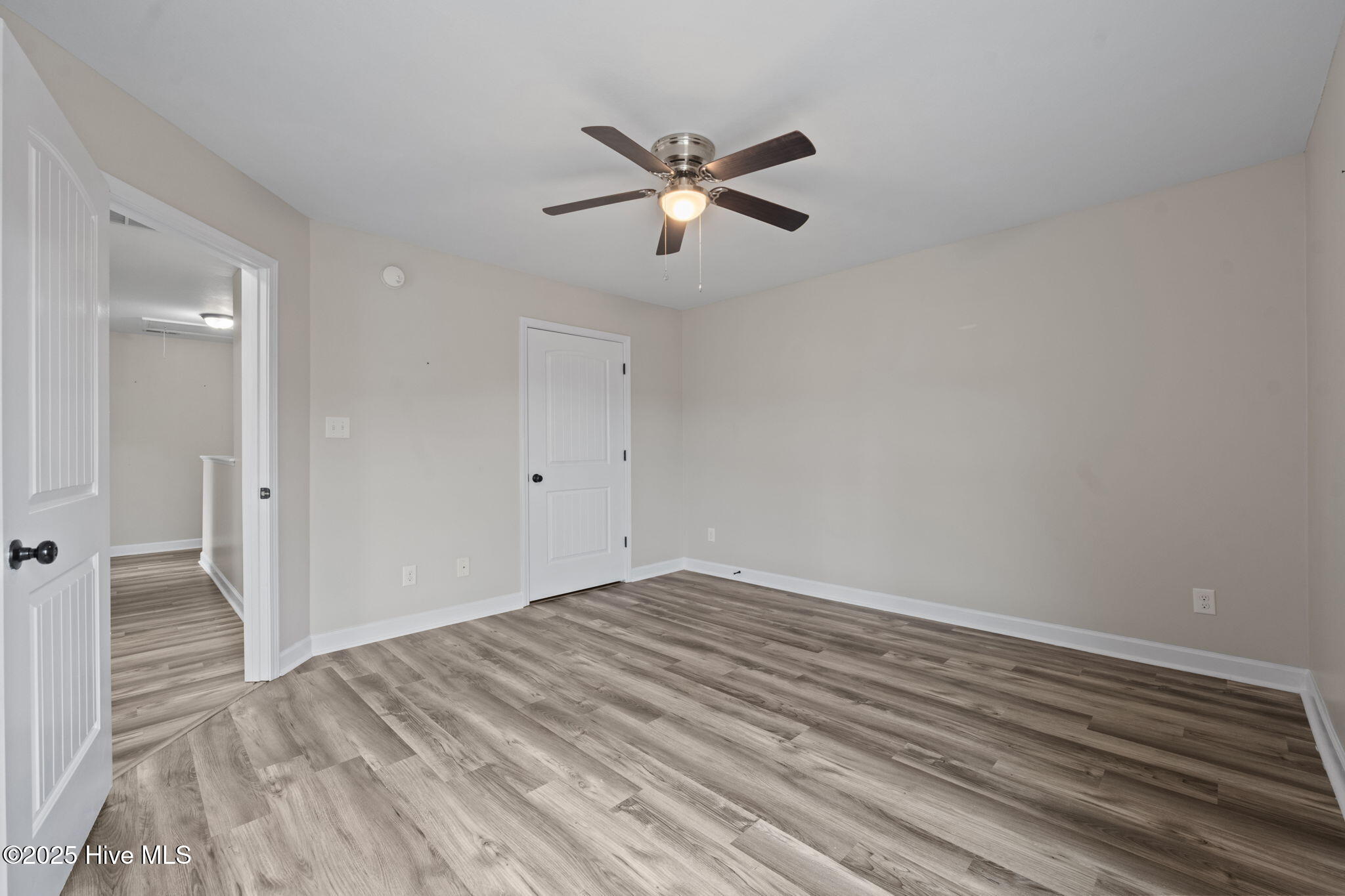 100546672 | Photo 37