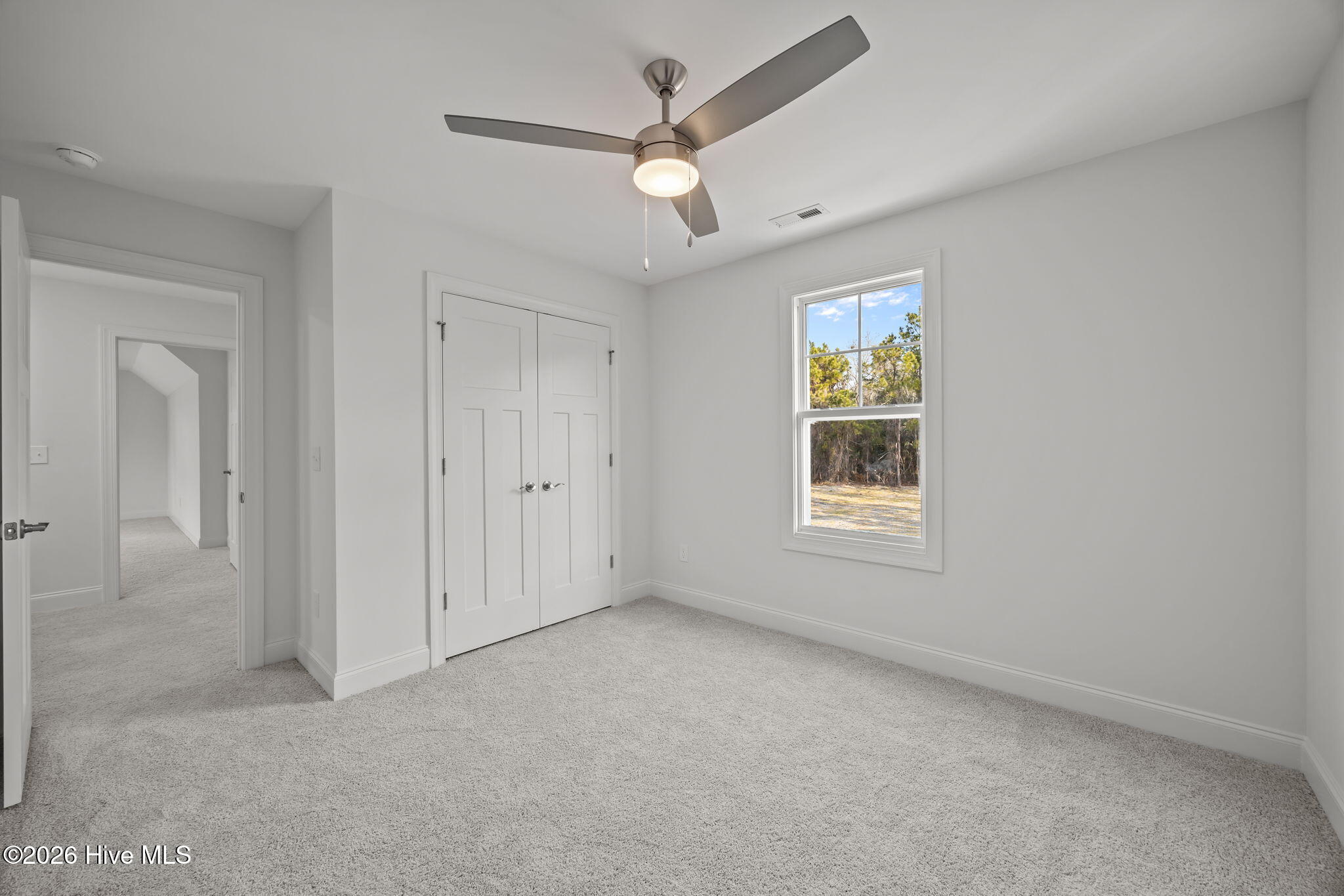 100528715 | Photo 30