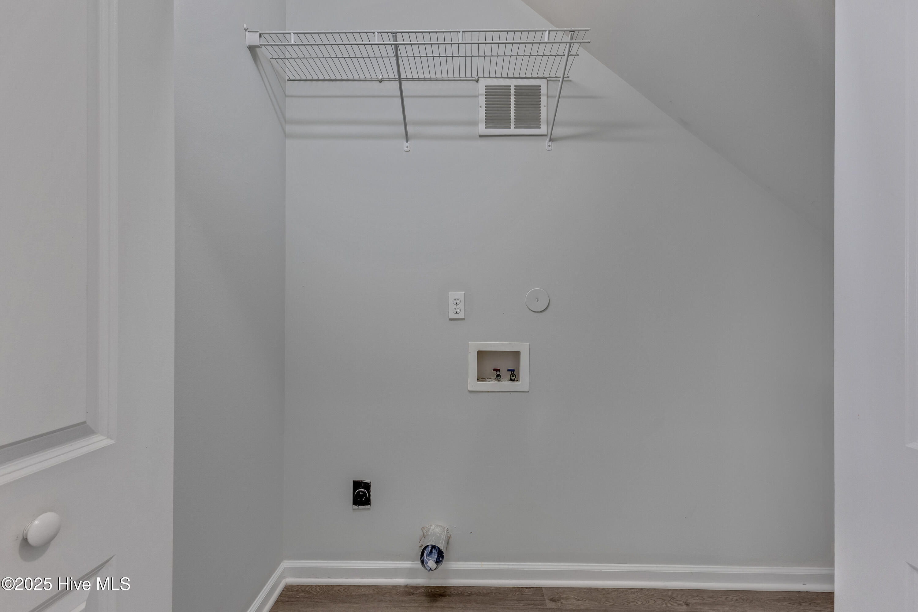 100514593 | Photo 31