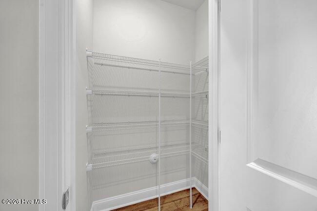 100549094 | Photo 12