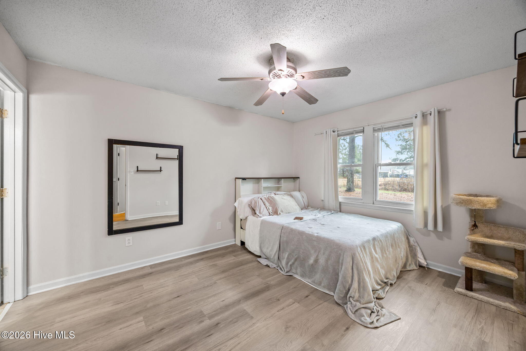 100559460 | Photo 26