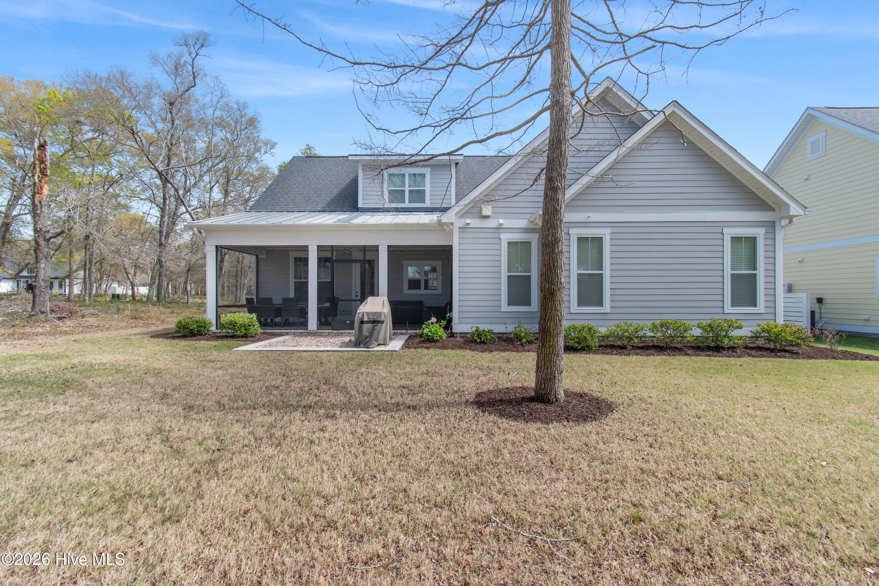 100565017 | Photo 57