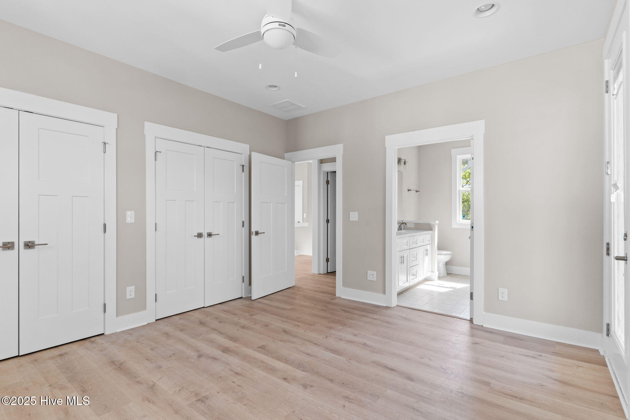 100485023 | Photo 36