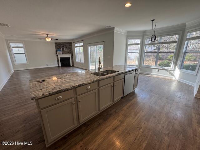 100550451 | Photo 11