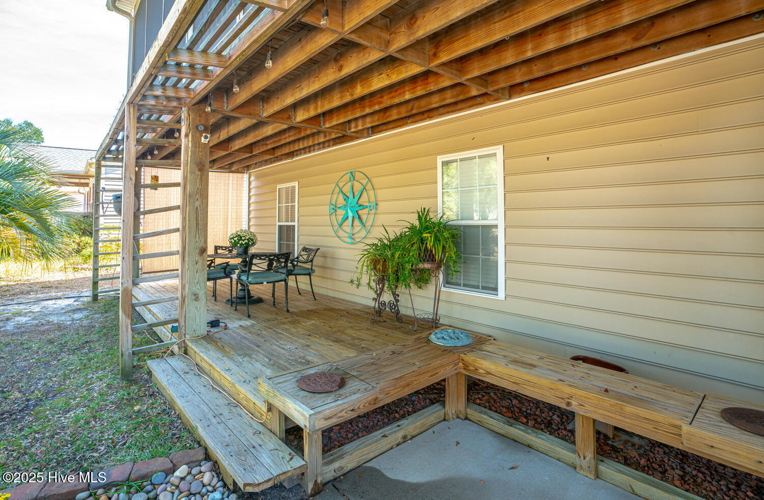 100532611 | Photo 17