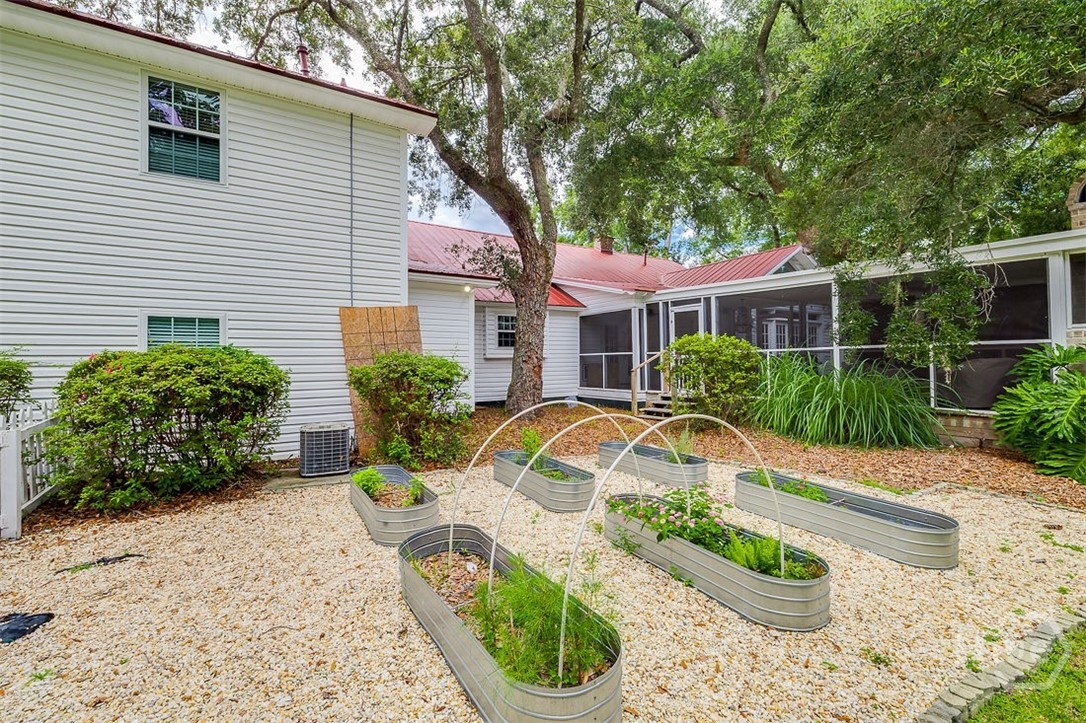 Side yard