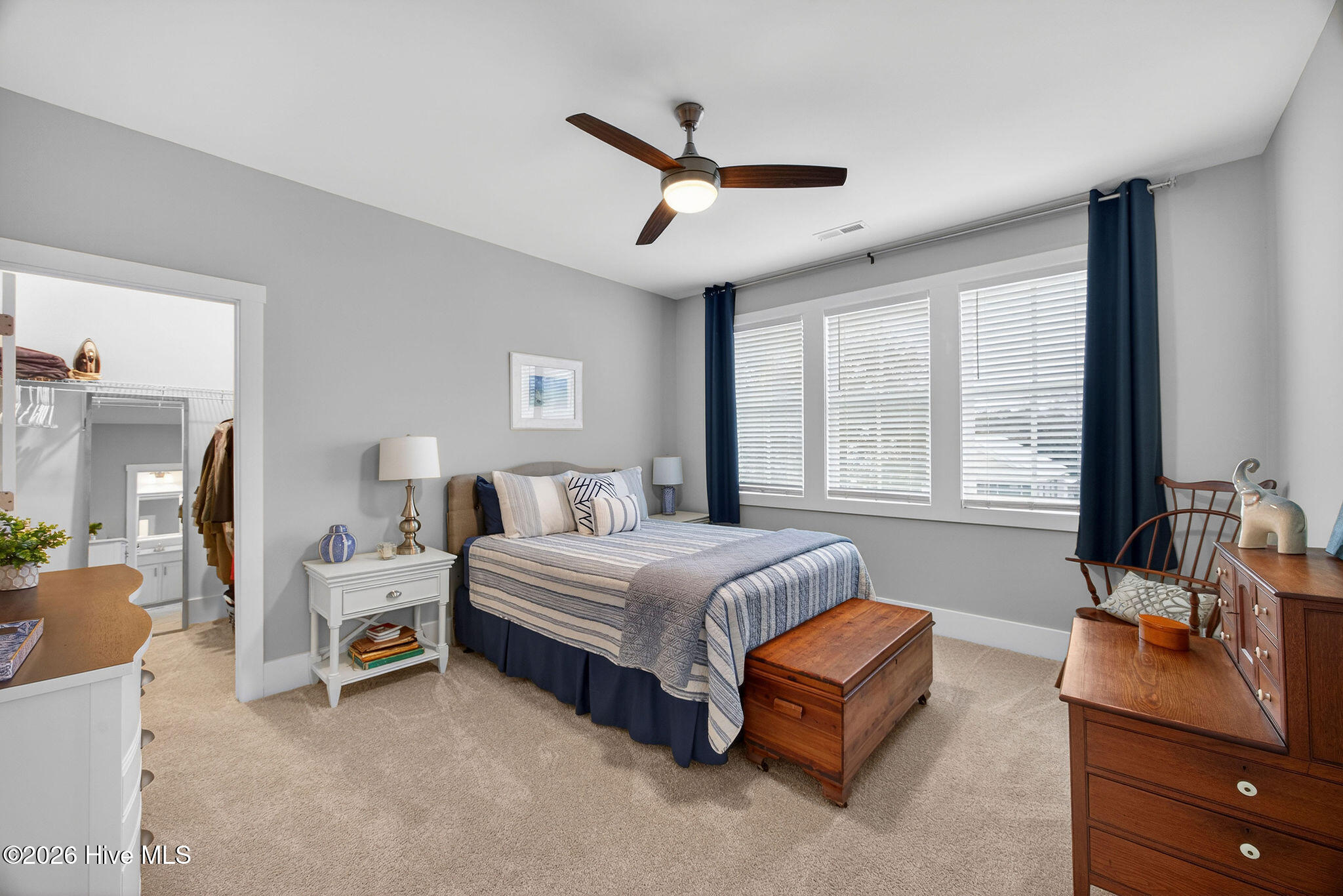 100552551 | Photo 27