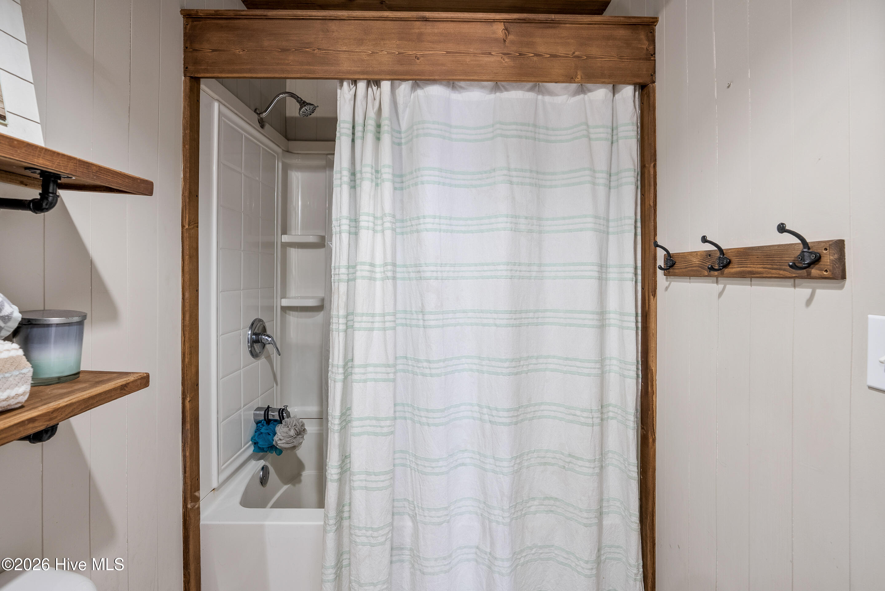 100555507 | Photo 16