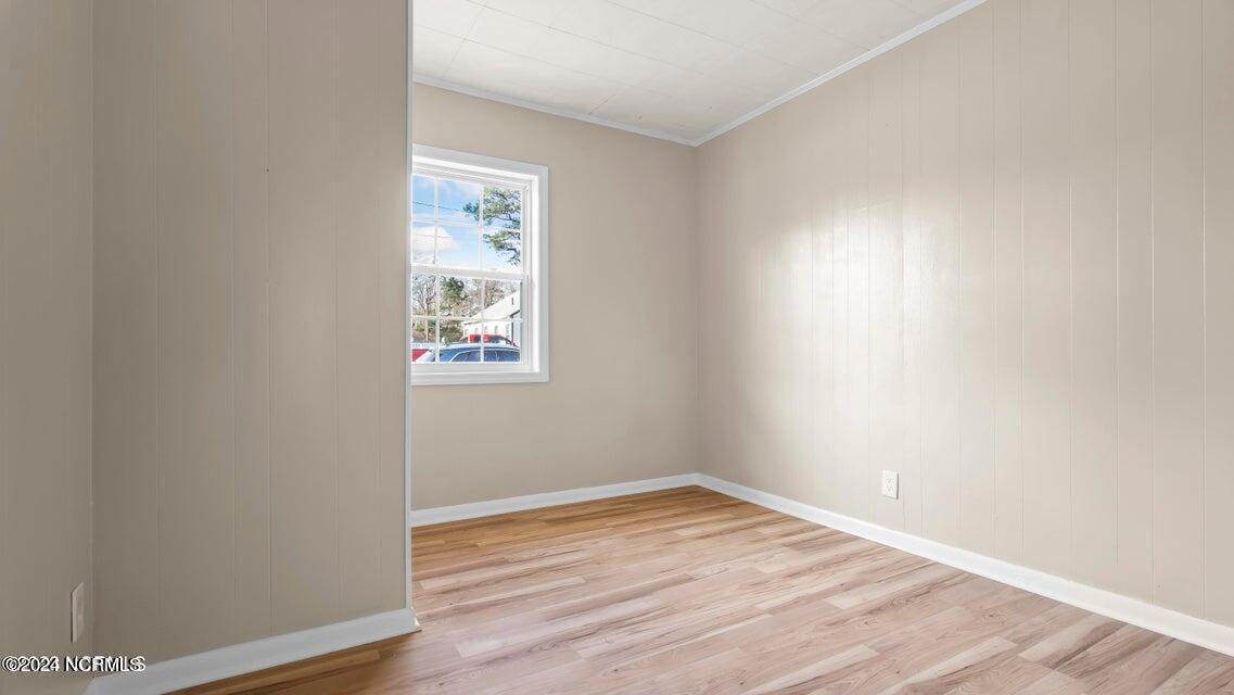 100560769 | Photo 11