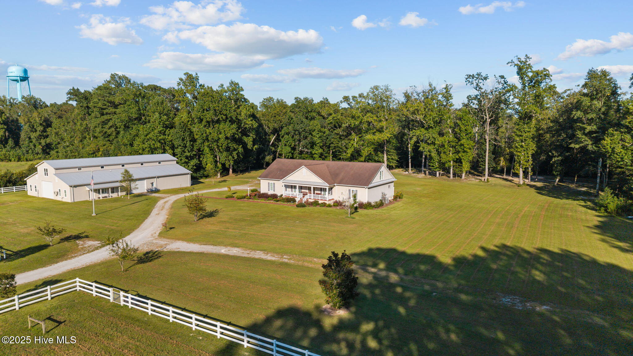 Homes for sale in Pollocksville, NC | 7137 Hwy 17, Pollocksville, NC 28573 | MLS# 100533144