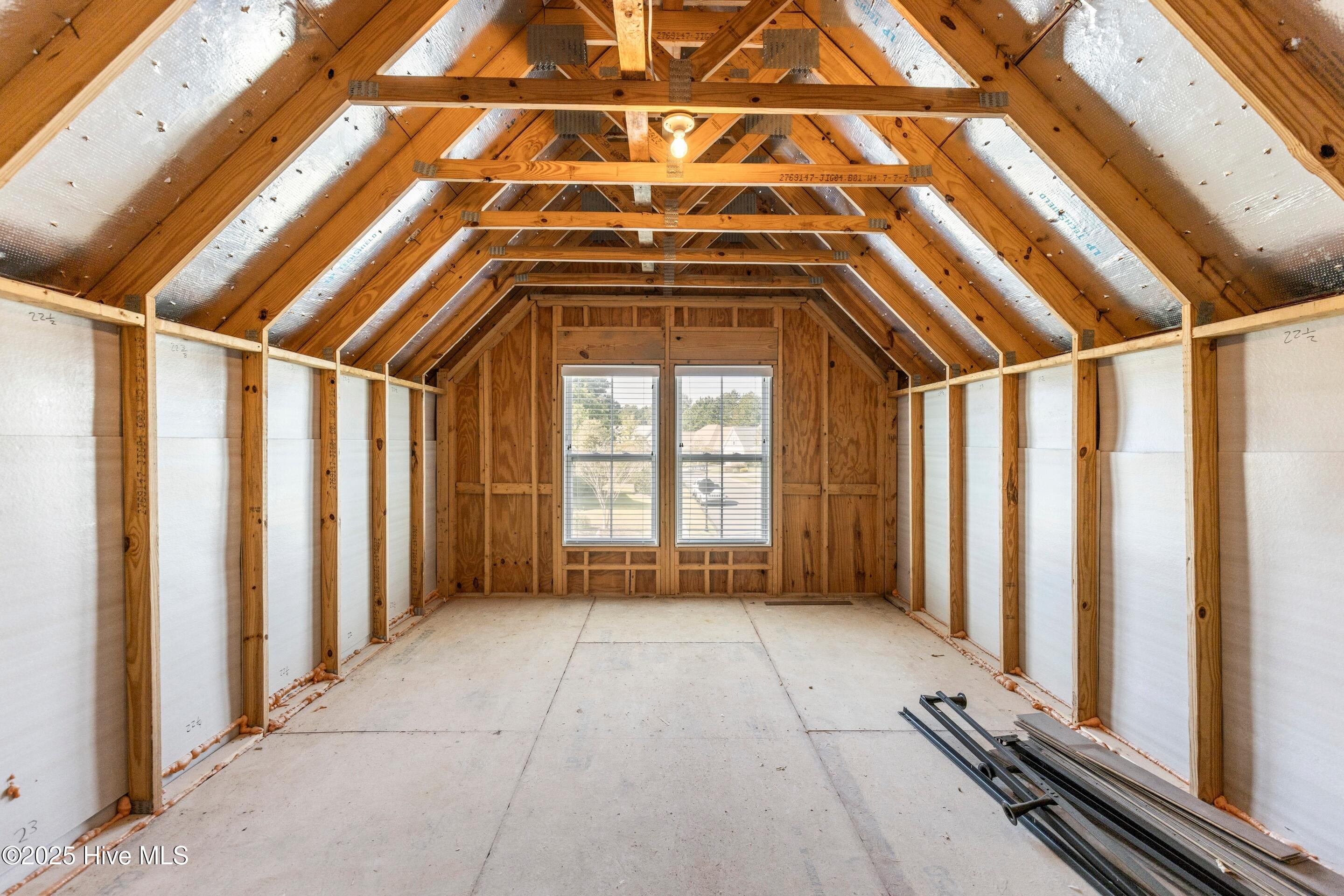 100531261 | Photo 54