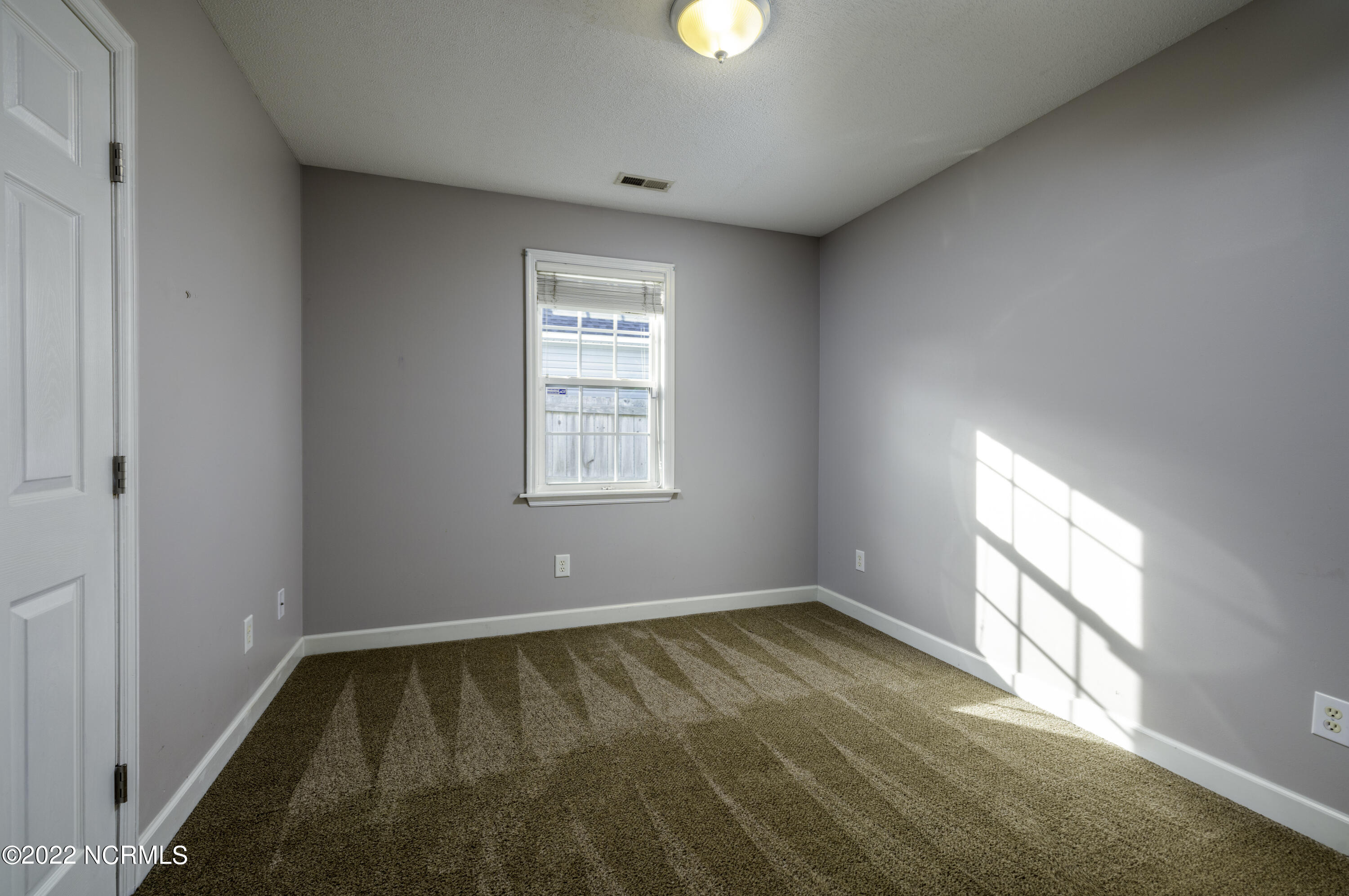 100568237 | Photo 12