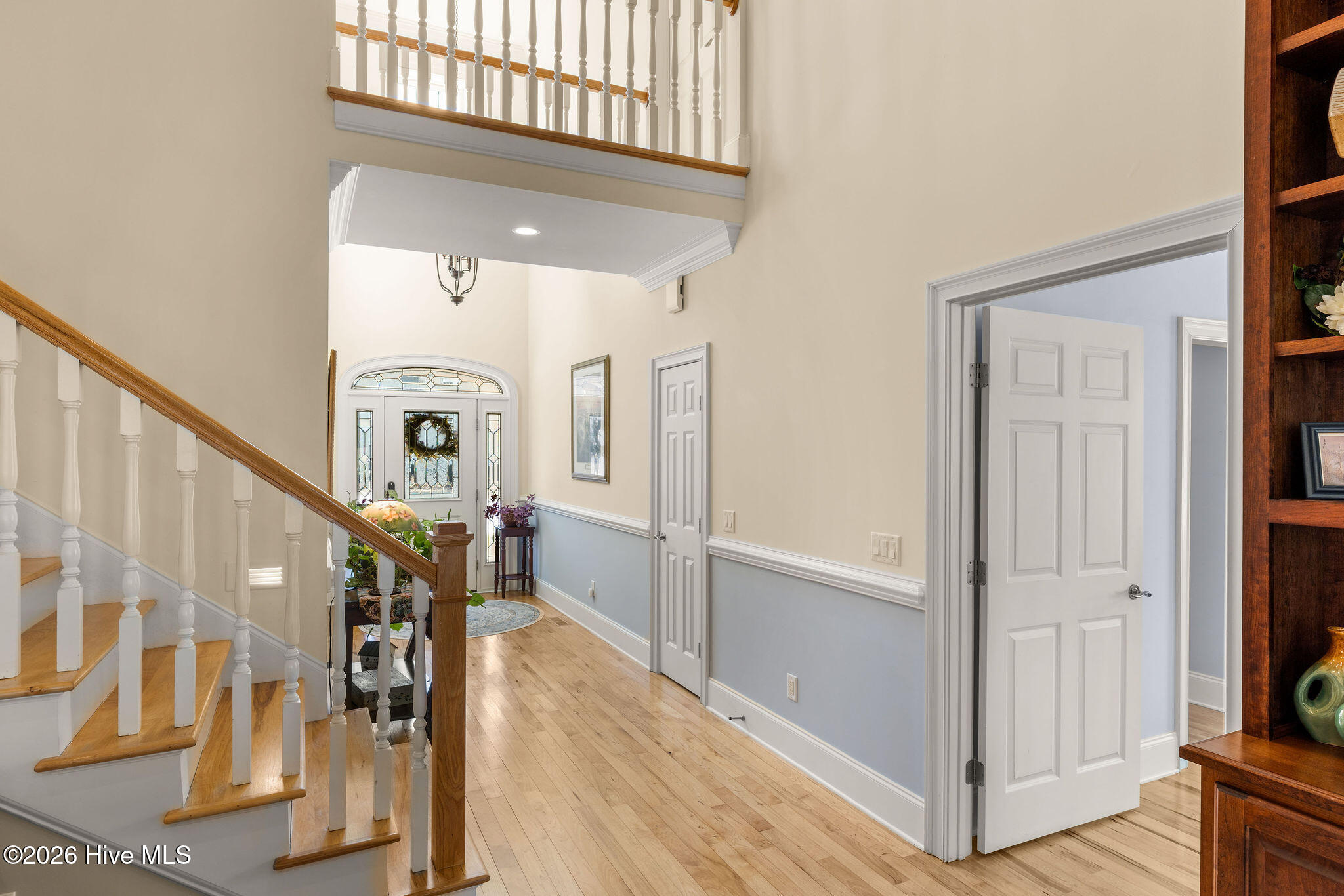 100557018 | Photo 43