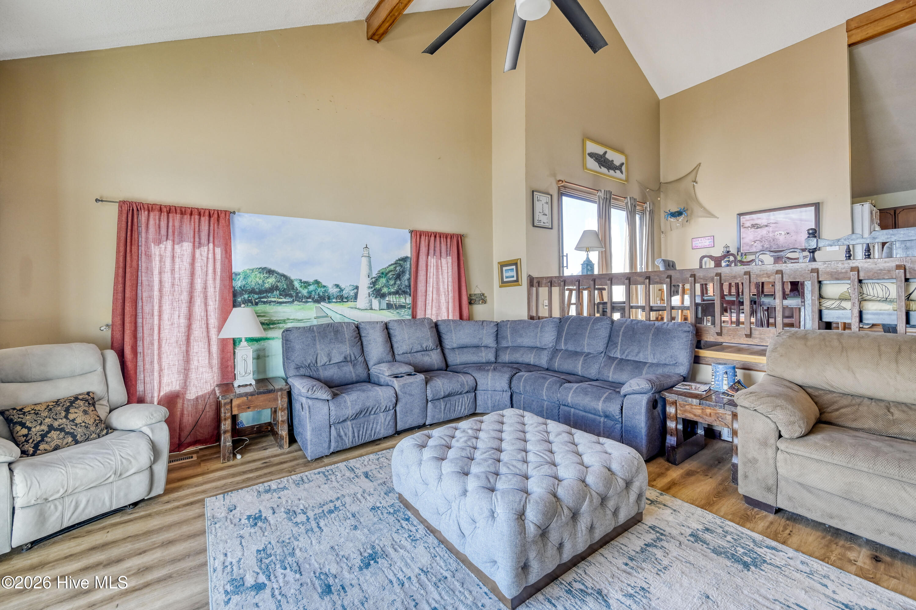 100557799 | Photo 13