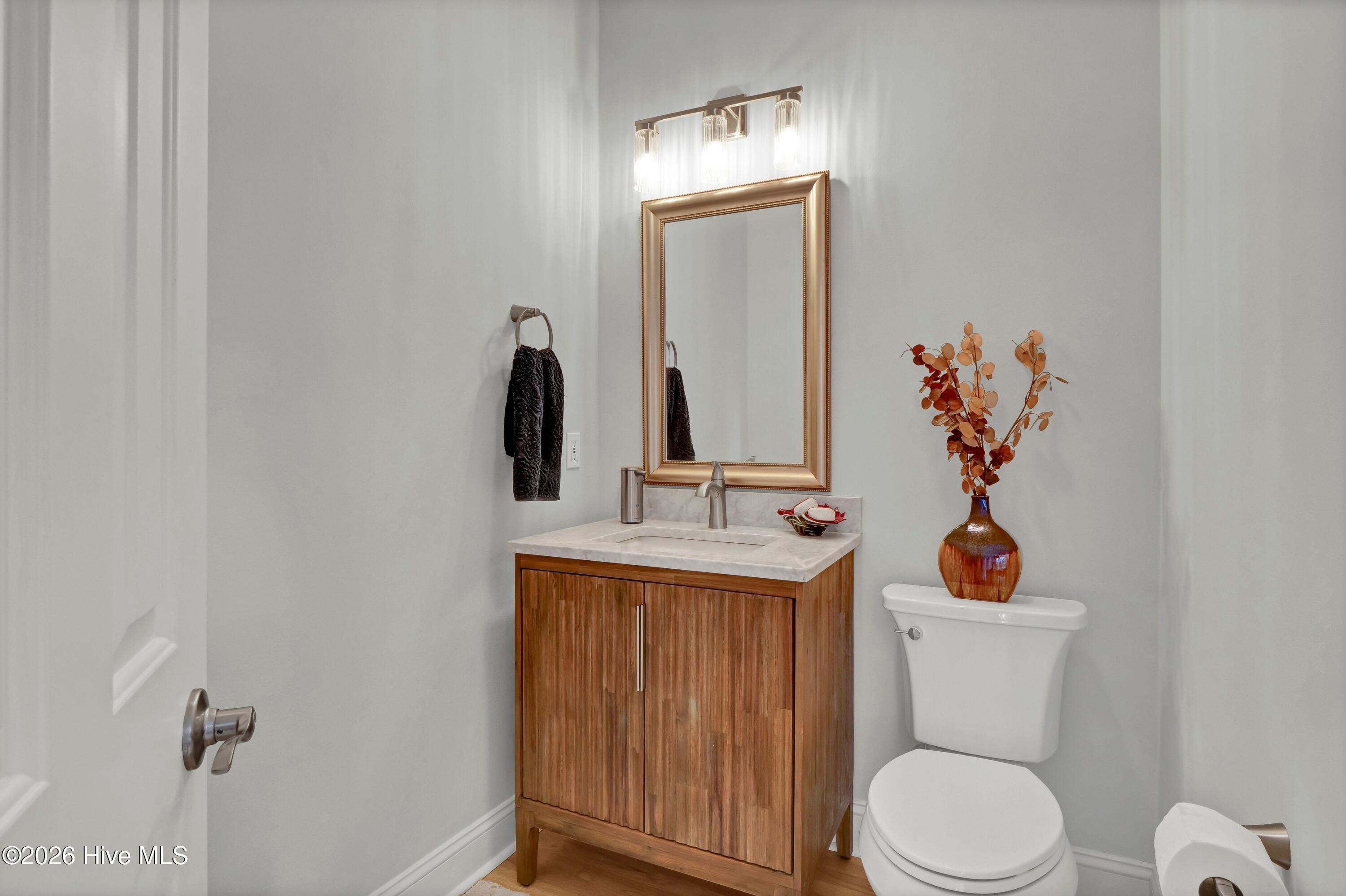 100563212 | Photo 13