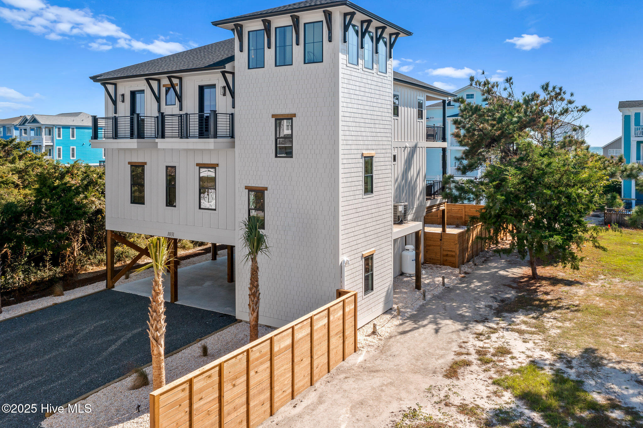 1031 Coquina Cove Drive, Holden Beach, NC 28462 – photo 2: 1031_CoquinaCove (2)