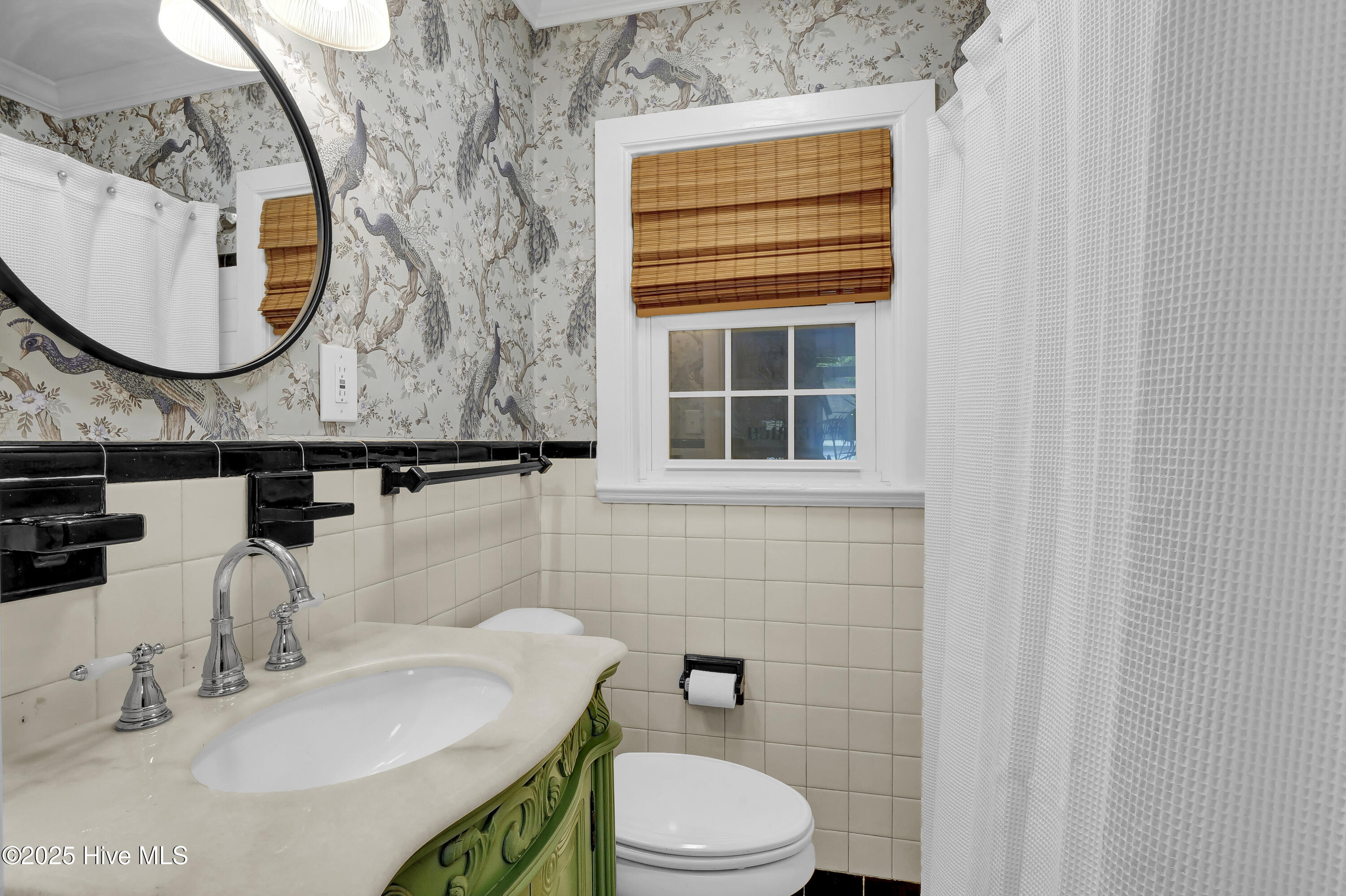 100528167 | Photo 28