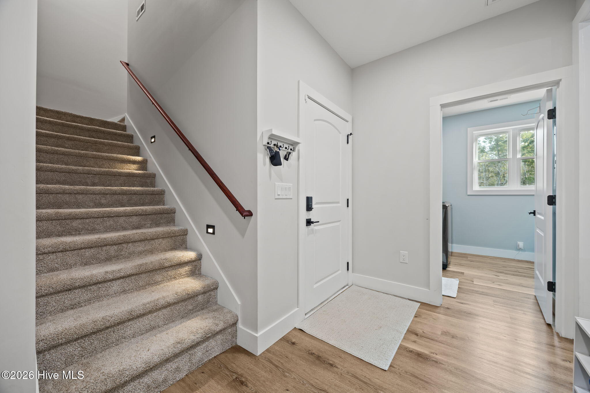 100563547 | Photo 28