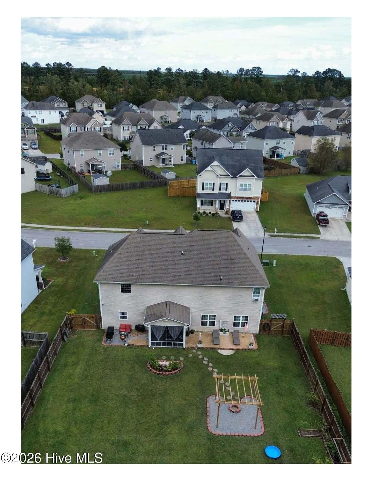 100548661 | Photo 10