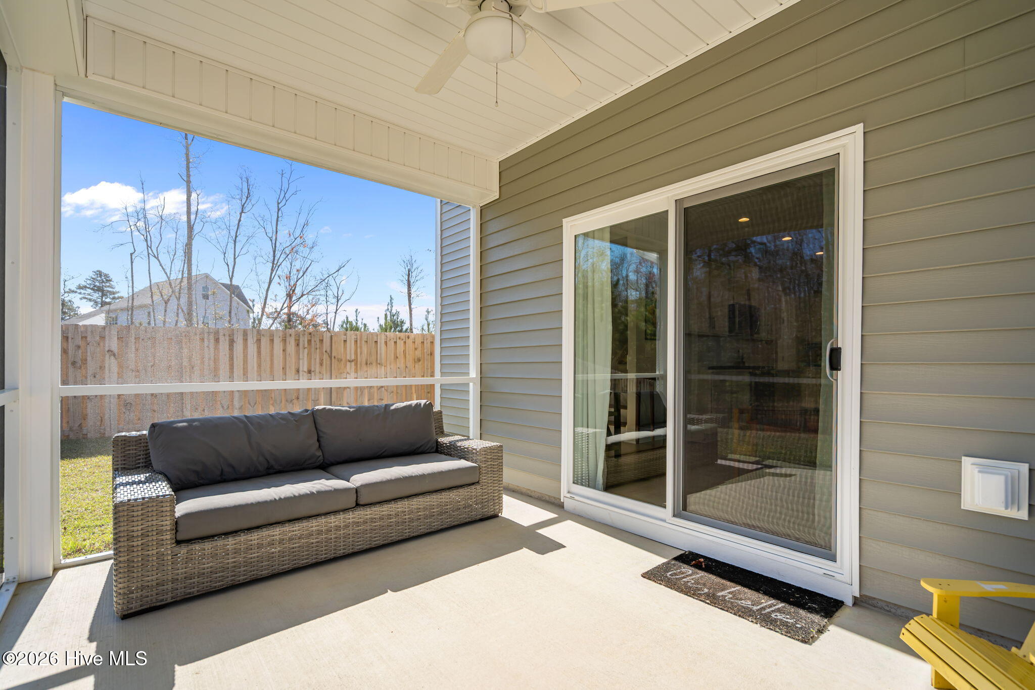 100562064 | Photo 45