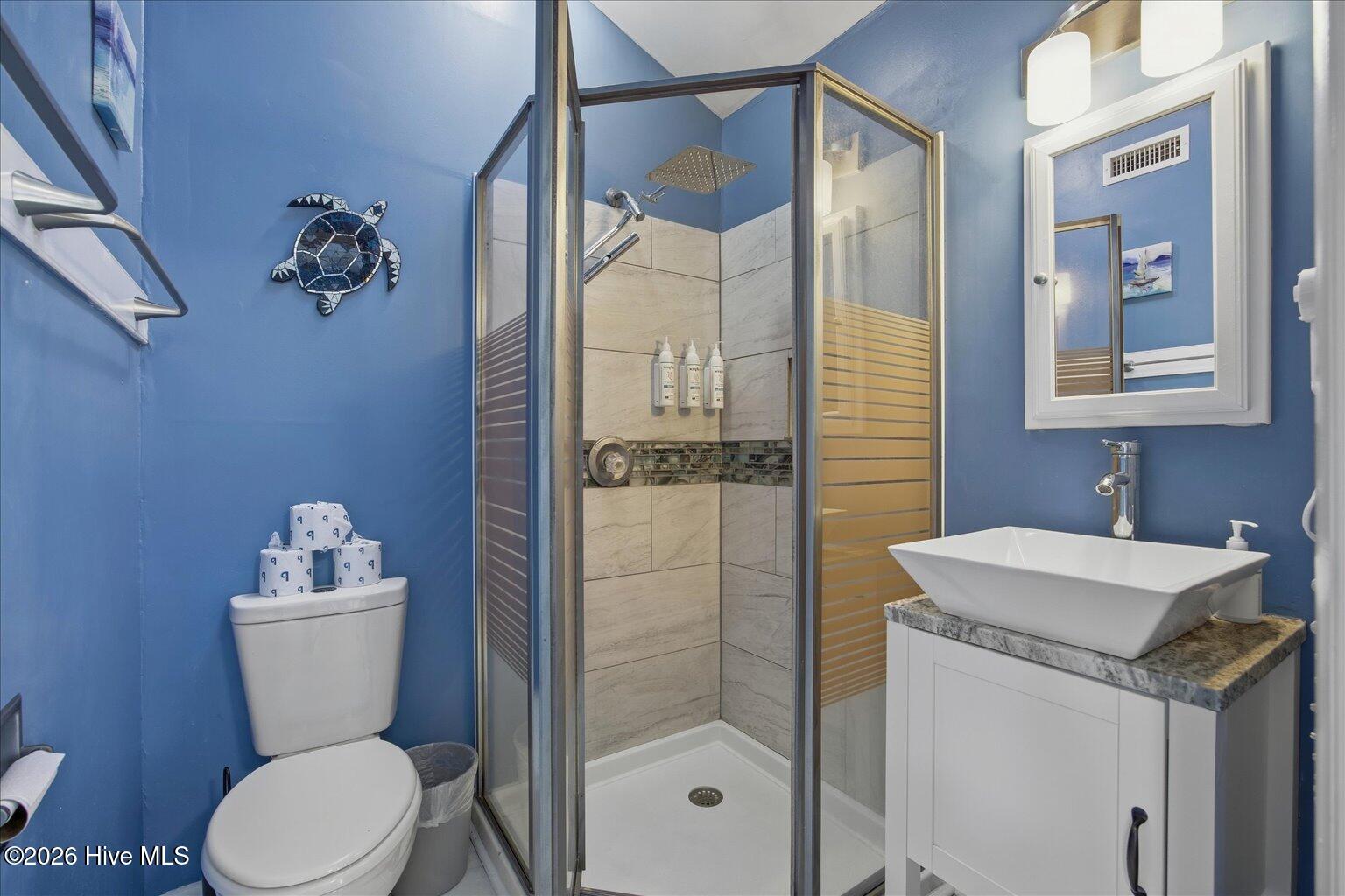 100555921 | Photo 27