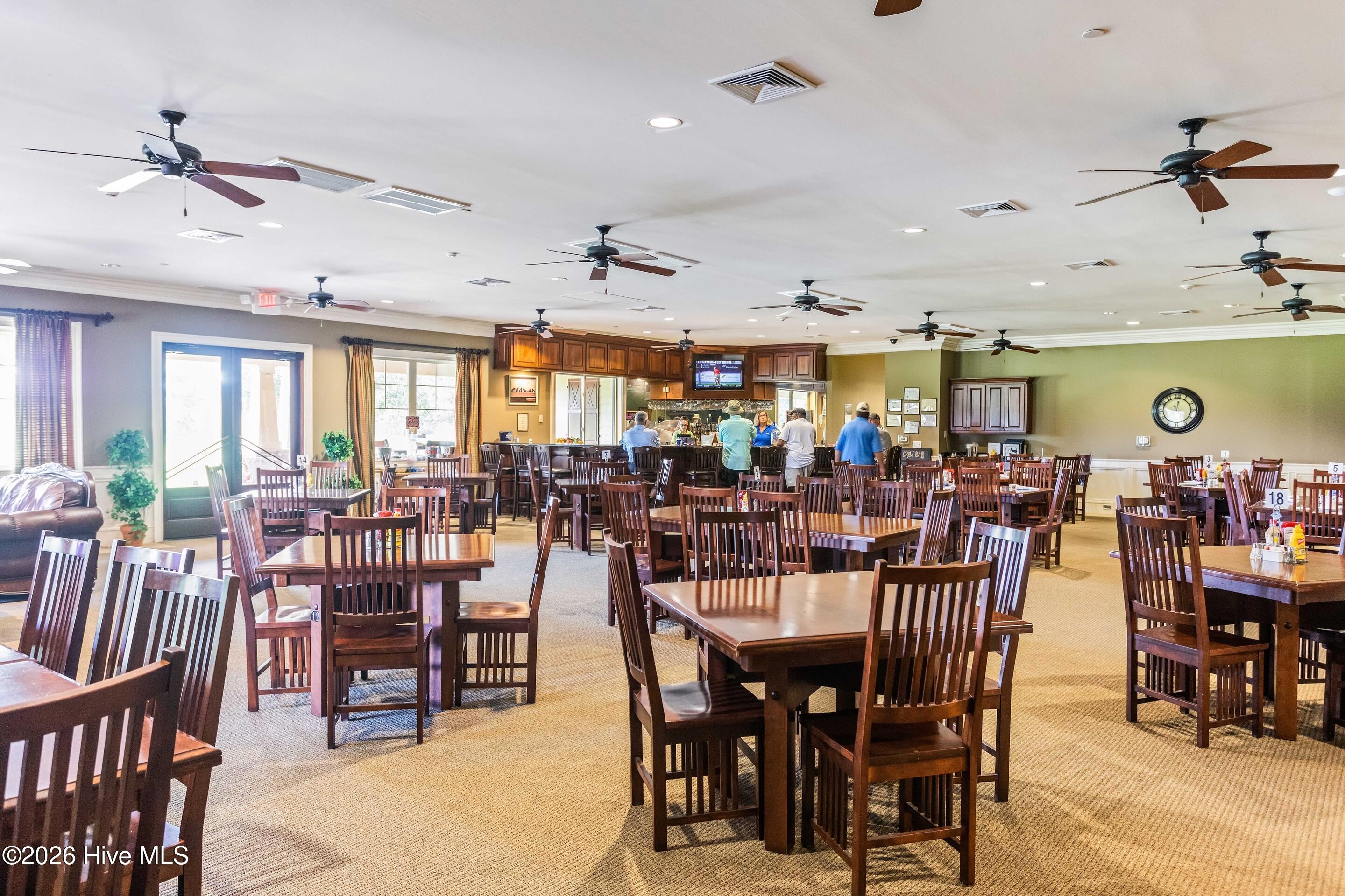 100547842 | Photo 48