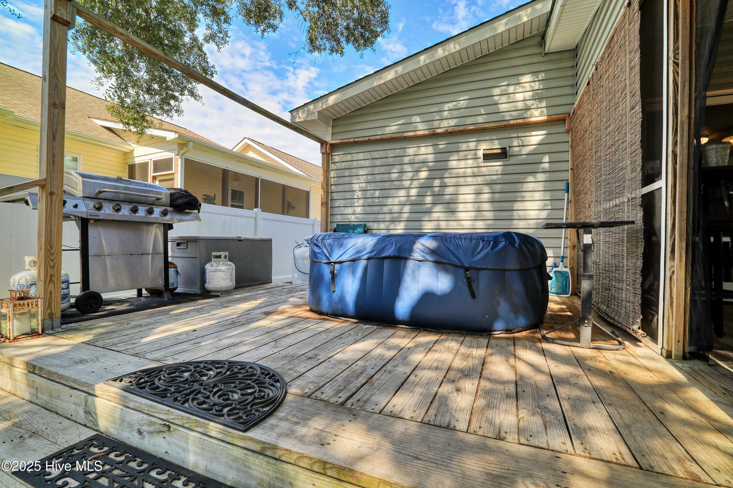 100523297 | Photo 26