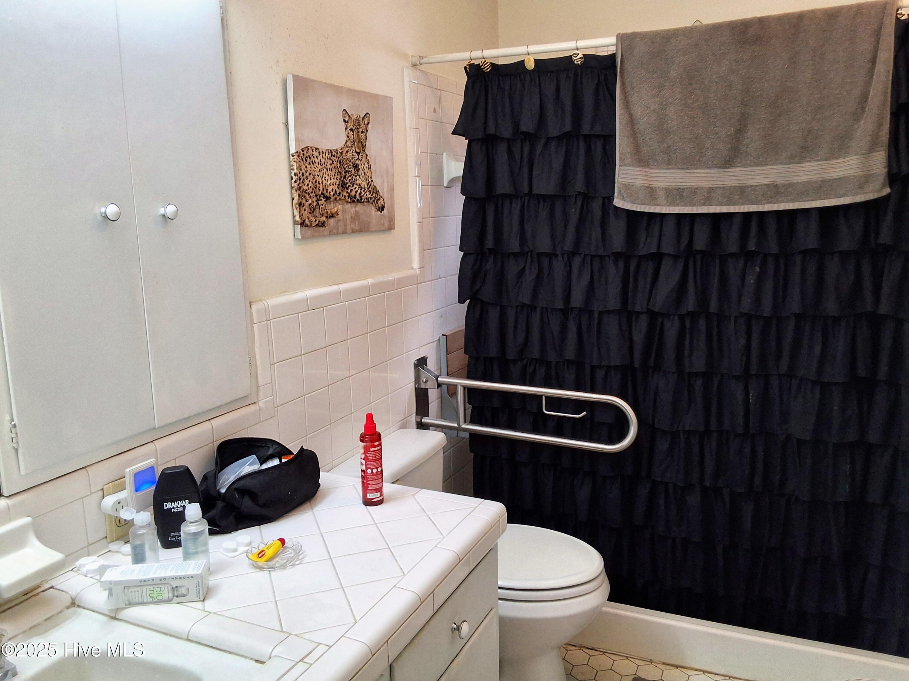 100535903 | Photo 12