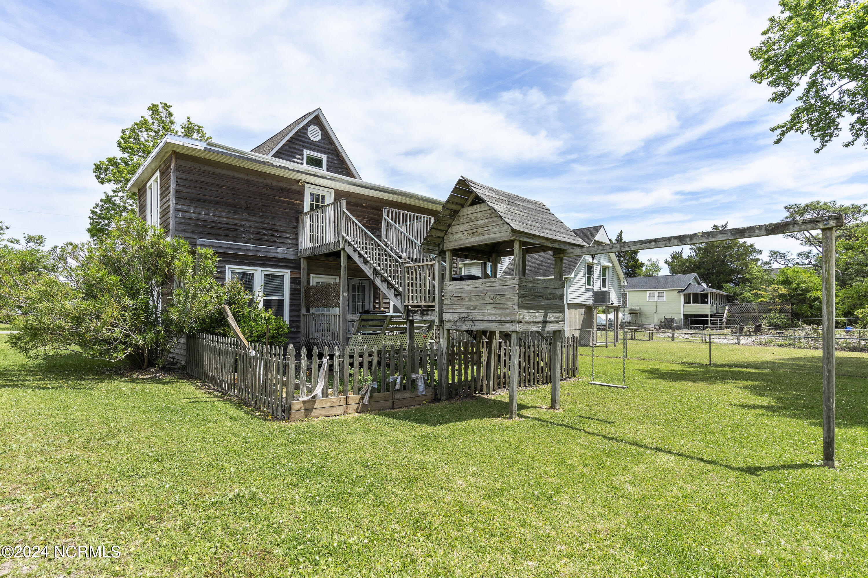 100488510 | Photo 53