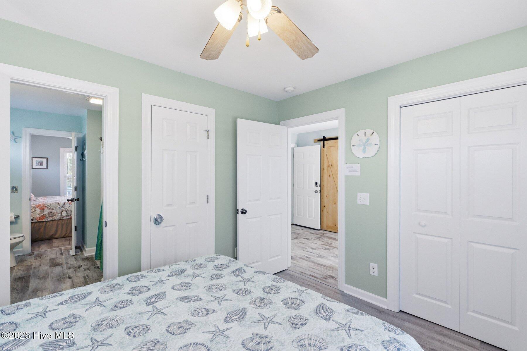 100570503 | Photo 33