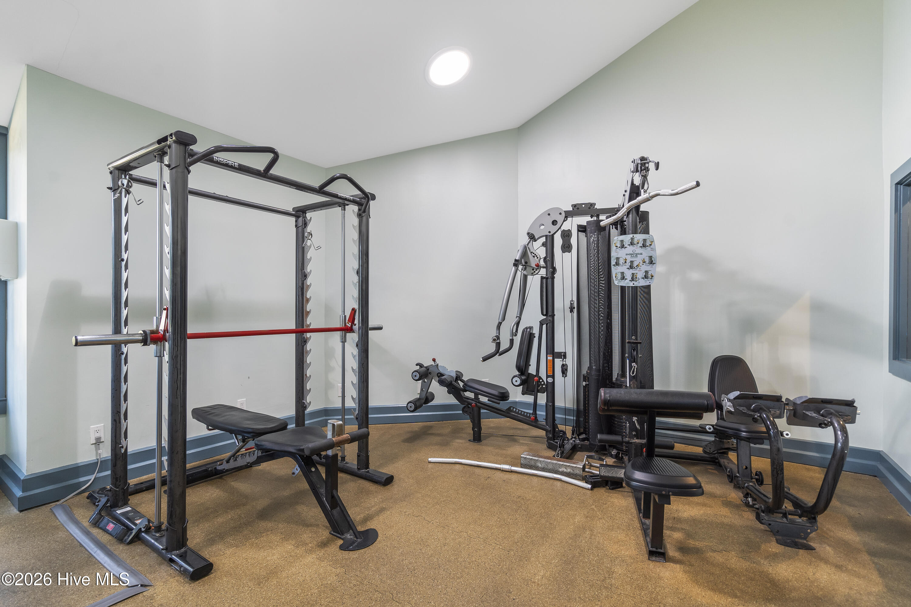 100552987 | Photo 40